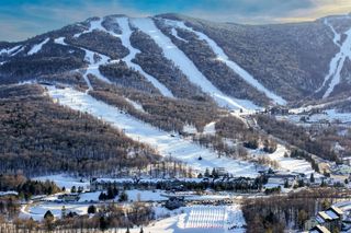 228 E Mountain Rd # 160, Killington, VT 05751