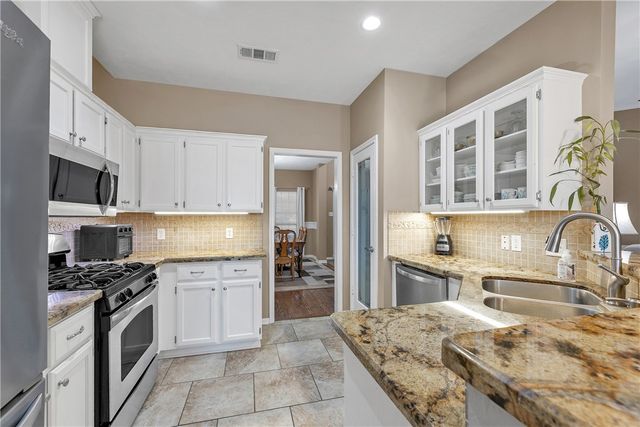 4008 Park Hurst, Bryan, TX 77802