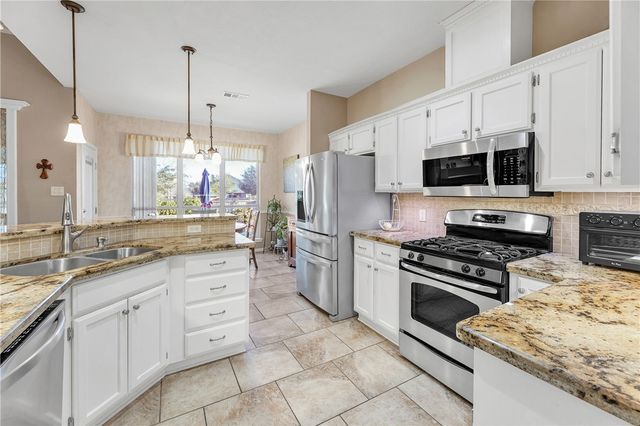 4008 Park Hurst, Bryan, TX 77802