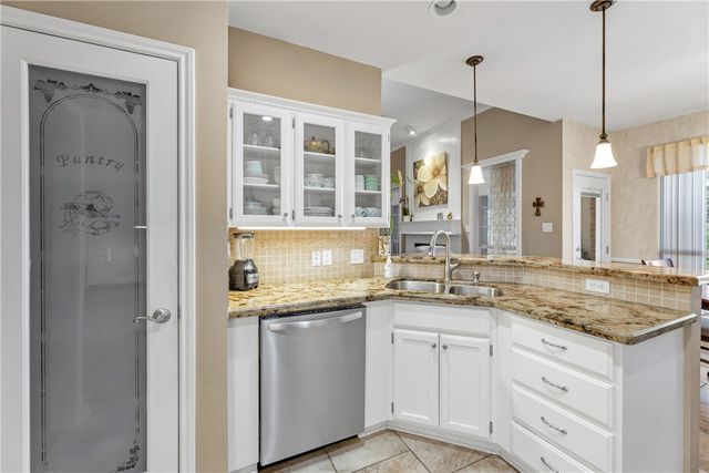 4008 Park Hurst, Bryan, TX 77802