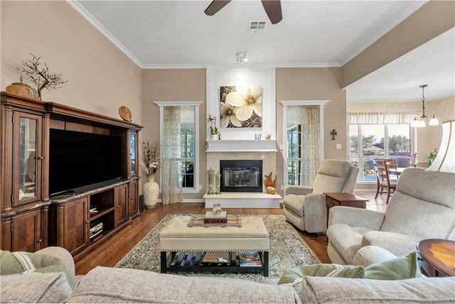 4008 Park Hurst, Bryan, TX 77802