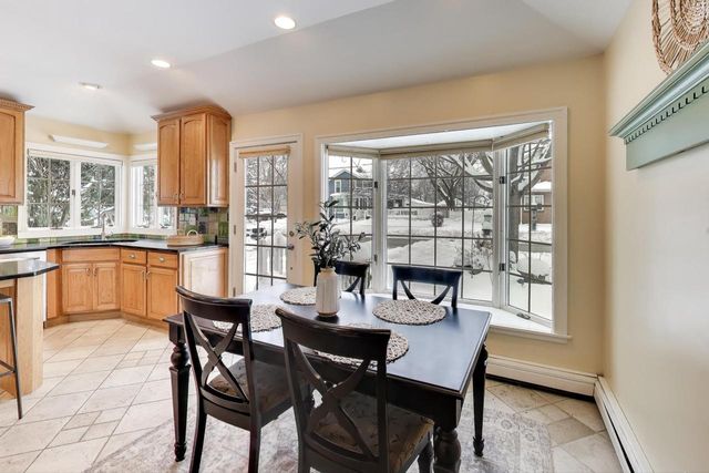 332 Maxwell STREET, Lake Geneva, WI 53147