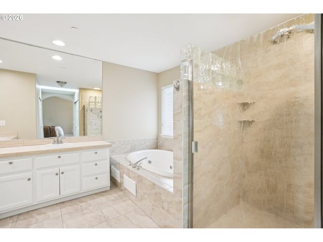 2006 Nw FARGO Loop, Camas, WA 98607