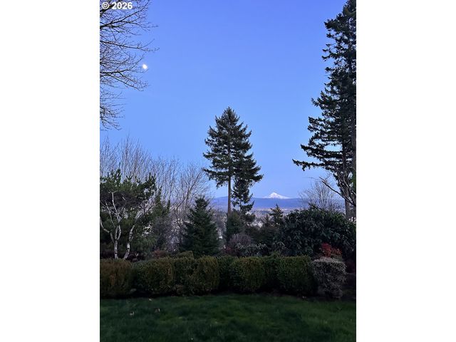 2006 Nw FARGO Loop, Camas, WA 98607