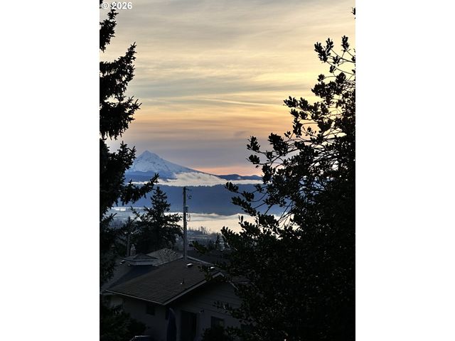 2006 Nw FARGO Loop, Camas, WA 98607