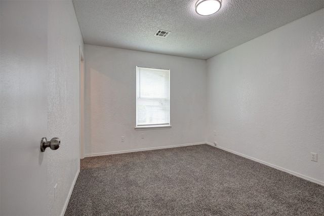 1633 SE 52nd Street, Oklahoma City, OK 73129