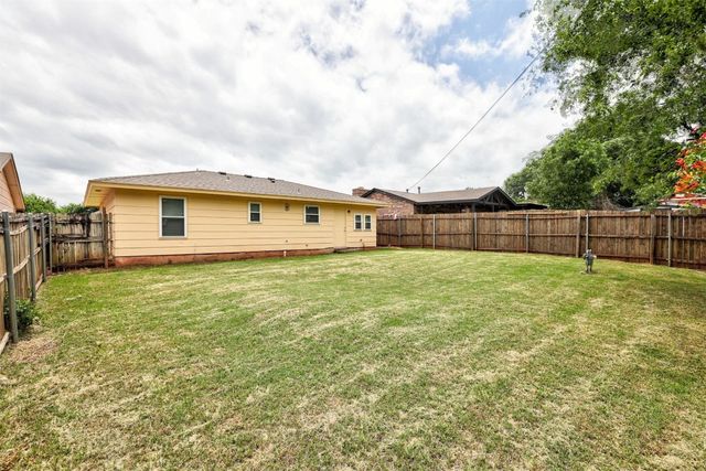 1633 SE 52nd Street, Oklahoma City, OK 73129