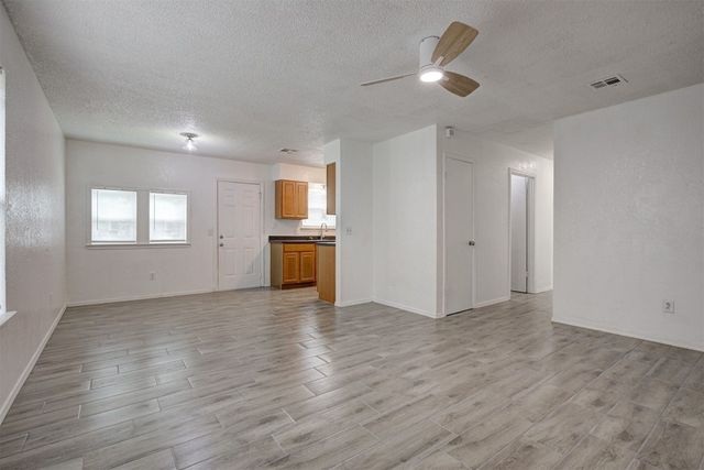 1633 SE 52nd Street, Oklahoma City, OK 73129