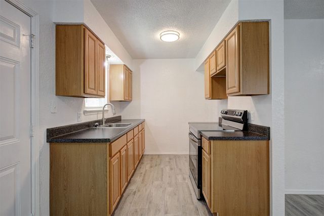 1633 SE 52nd Street, Oklahoma City, OK 73129