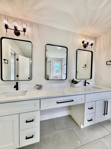 6826 Bantry Avenue, Cincinnati, OH 45213