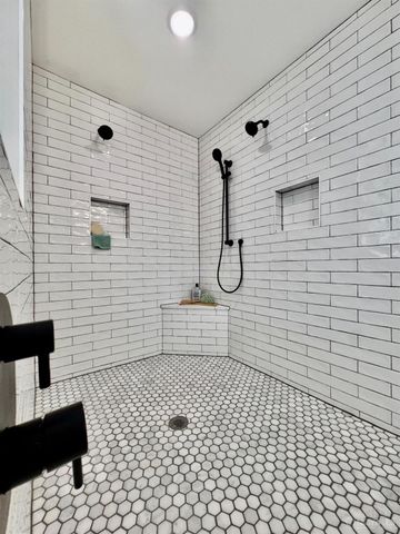 6826 Bantry Avenue, Cincinnati, OH 45213