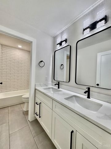 6826 Bantry Avenue, Cincinnati, OH 45213