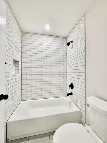 6826 Bantry Avenue, Cincinnati, OH 45213