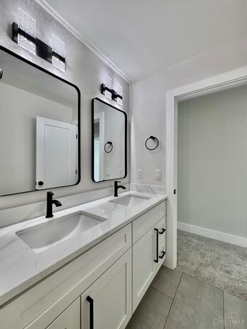 6826 Bantry Avenue, Cincinnati, OH 45213