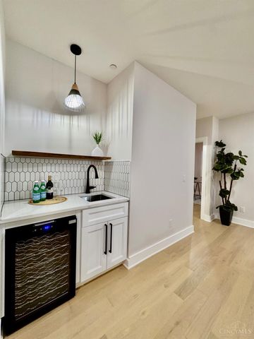 6826 Bantry Avenue, Cincinnati, OH 45213
