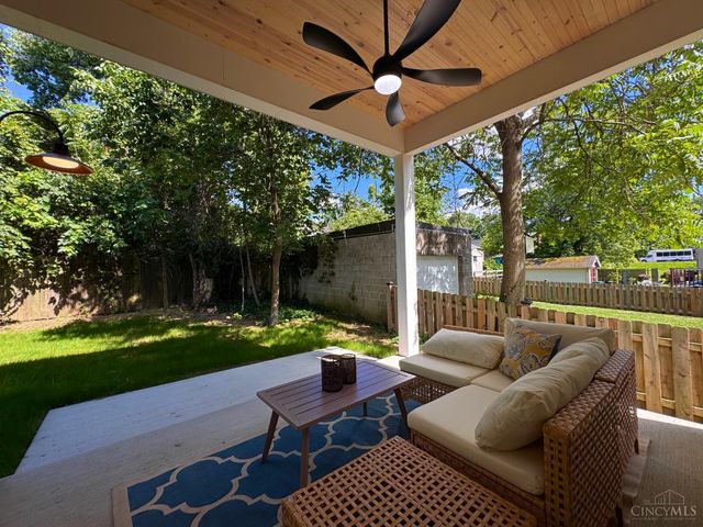 6826 Bantry Avenue, Cincinnati, OH 45213