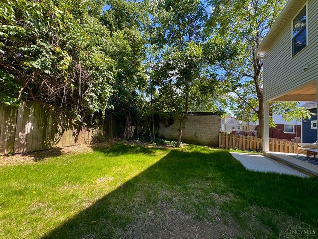 6826 Bantry Avenue, Cincinnati, OH 45213