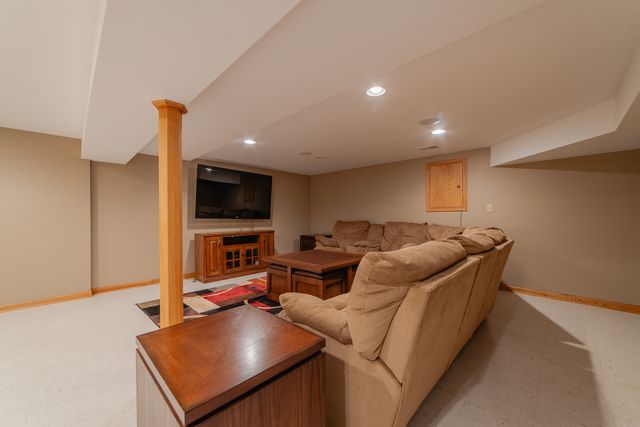 16045 S Codo Drive, Homer Glen, IL 60491