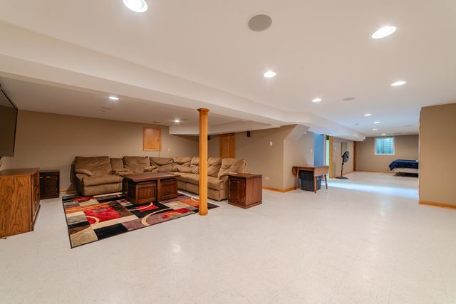 16045 S Codo Drive, Homer Glen, IL 60491