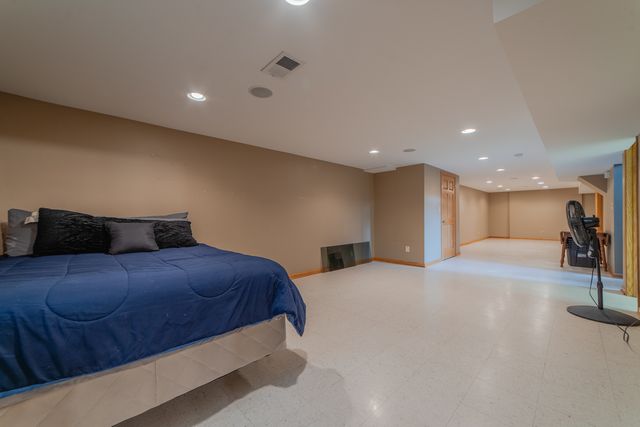 16045 S Codo Drive, Homer Glen, IL 60491