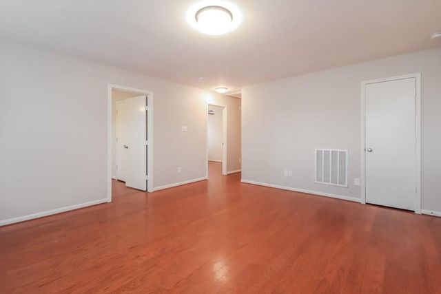 553 Small Cedar Drive, League City, TX 77573