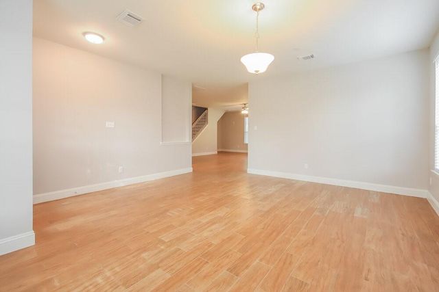 553 Small Cedar Drive, League City, TX 77573
