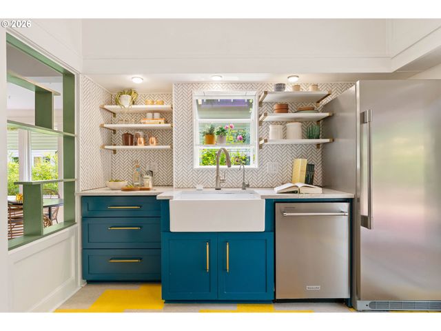 535 Se 70TH Ave, Portland, OR 97215