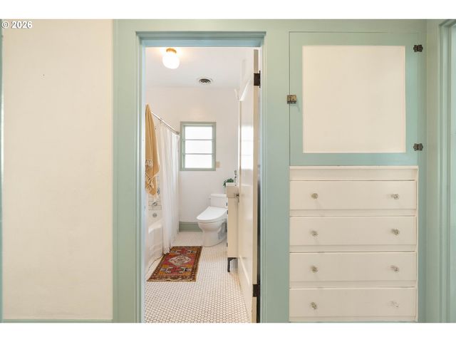 535 Se 70TH Ave, Portland, OR 97215