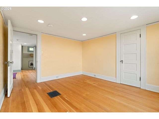 535 Se 70TH Ave, Portland, OR 97215