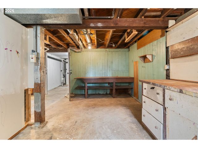 535 Se 70TH Ave, Portland, OR 97215