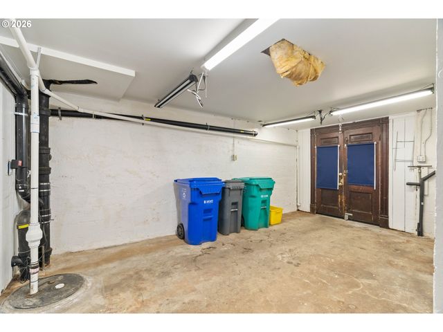 535 Se 70TH Ave, Portland, OR 97215