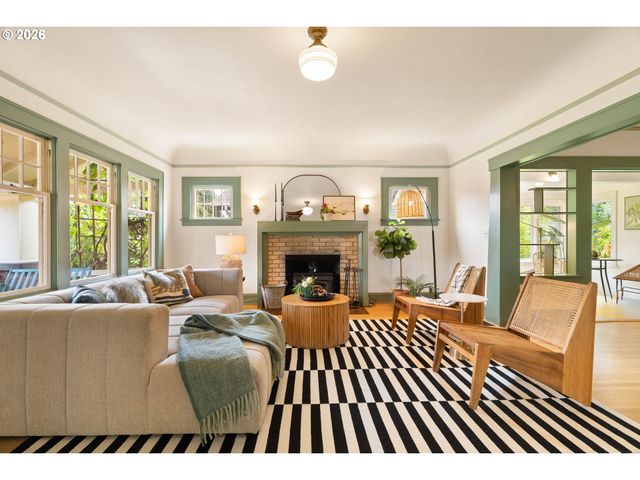 535 Se 70TH Ave, Portland, OR 97215