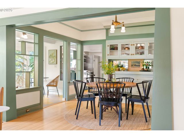 535 Se 70TH Ave, Portland, OR 97215