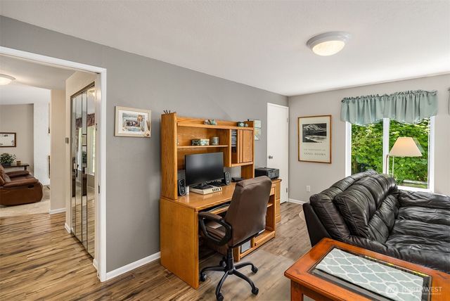 28707 181st Avenue SE, Kent, WA 98042