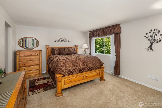 28707 181st Avenue SE, Kent, WA 98042