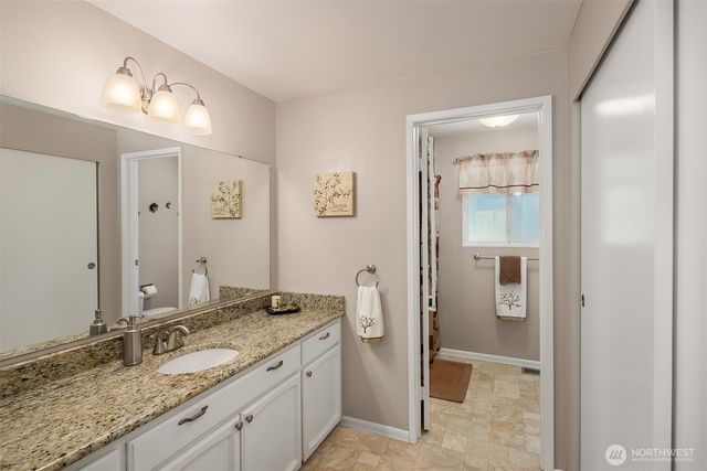 28707 181st Avenue SE, Kent, WA 98042