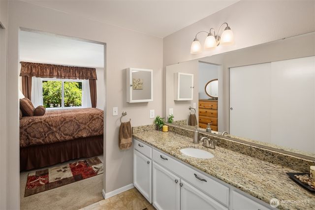 28707 181st Avenue SE, Kent, WA 98042