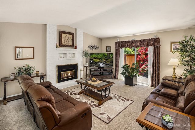 28707 181st Avenue SE, Kent, WA 98042