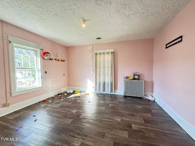 301 Roberts Street, Appalachia, VA 24216