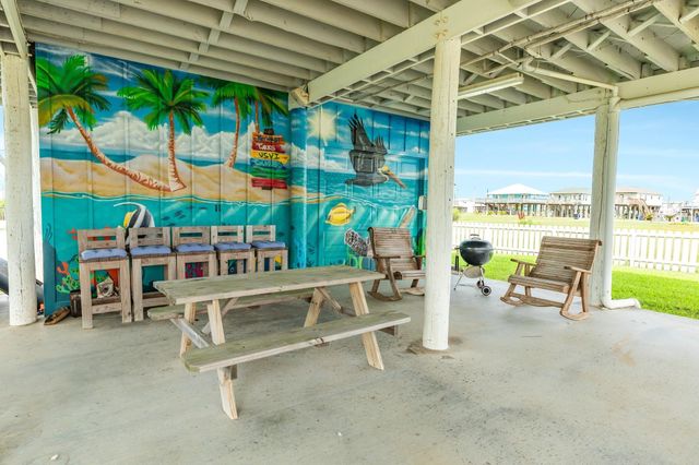 307 Angel Wing Street, Surfside Beach, TX 77541