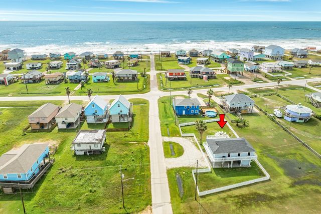 307 Angel Wing Street, Surfside Beach, TX 77541