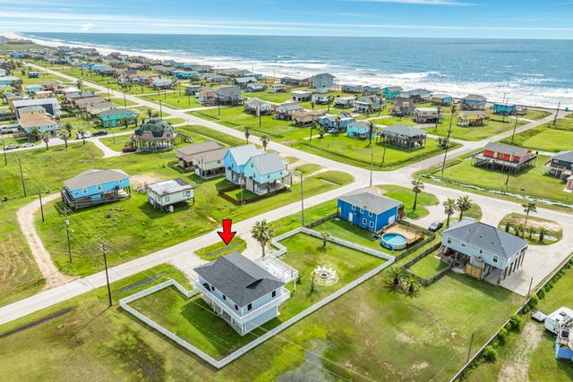 307 Angel Wing Street, Surfside Beach, TX 77541