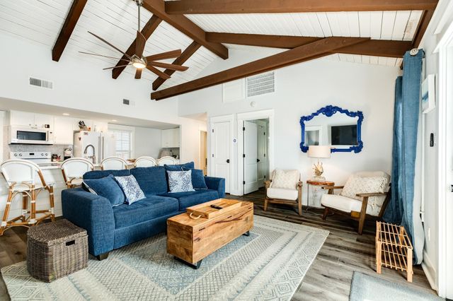 307 Angel Wing Street, Surfside Beach, TX 77541