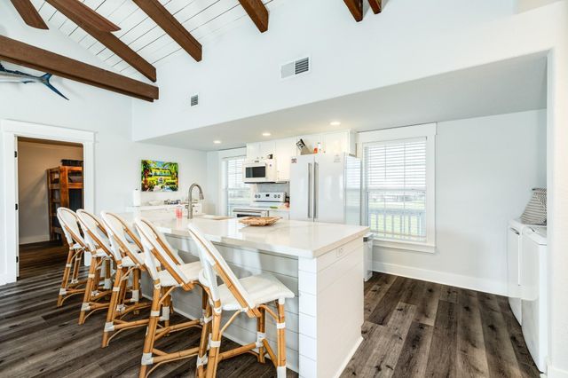 307 Angel Wing Street, Surfside Beach, TX 77541