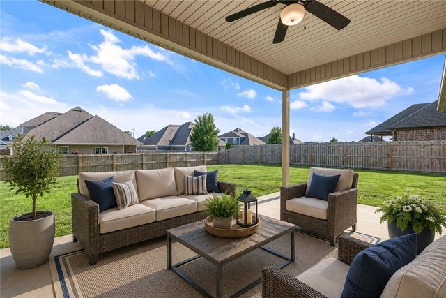 1041 W Ashmore Landing Loop, Centerton, AR 72719