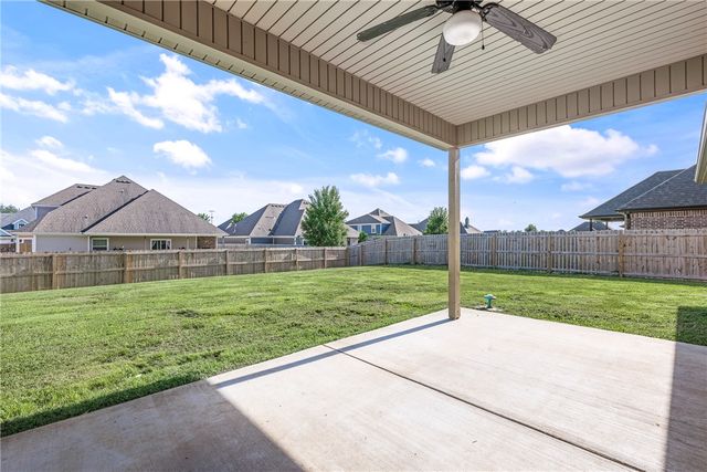 1041 W Ashmore Landing Loop, Centerton, AR 72719