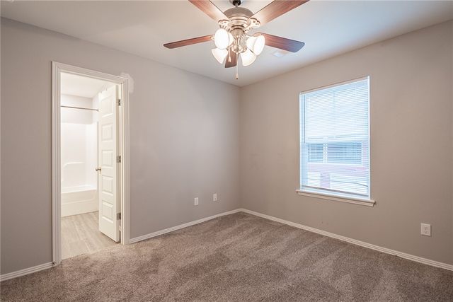 4071 Santa Maria Lane, Fayetteville, AR 72704