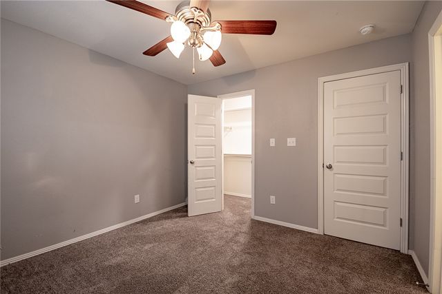4071 Santa Maria Lane, Fayetteville, AR 72704