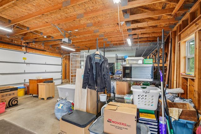 593 Century Avenue N, Maplewood, MN 55119