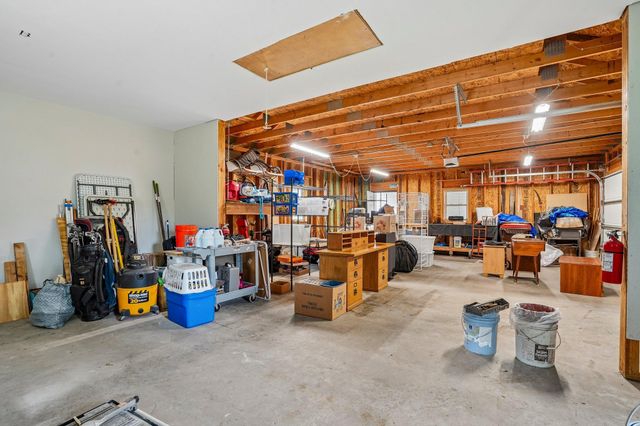 593 Century Avenue N, Maplewood, MN 55119